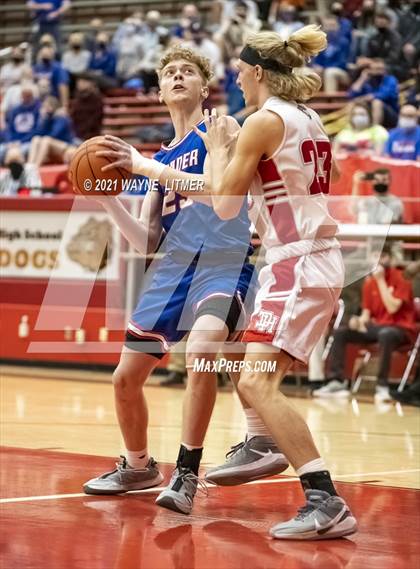 Thumbnail 2 in Conner vs Dixie (ninth region semifinal) photogallery.