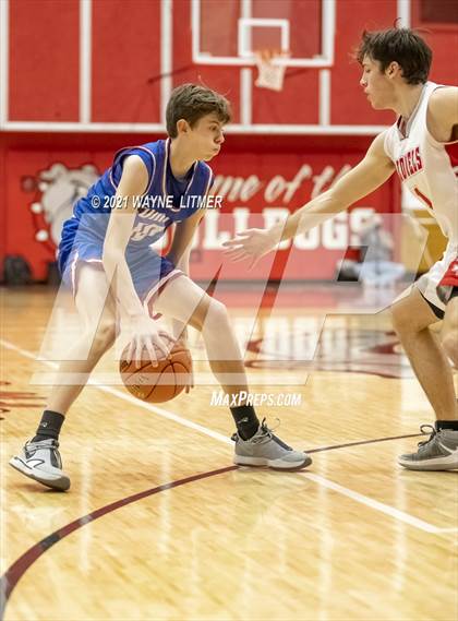 Thumbnail 3 in Conner vs Dixie (ninth region semifinal) photogallery.