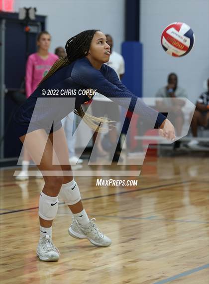 Thumbnail 1 in Ransom Everglades vs Trinity Prep (Nike Tournament of Champions) photogallery.