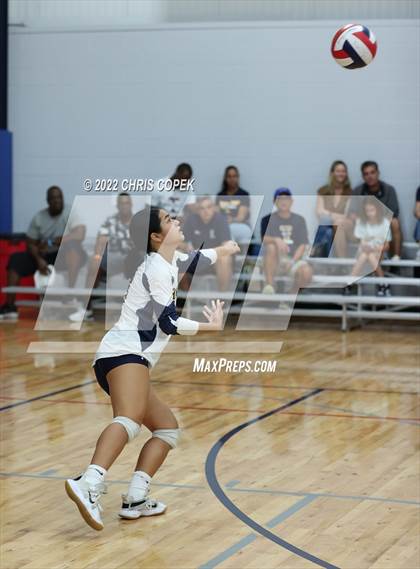 Thumbnail 2 in Ransom Everglades vs Trinity Prep (Nike Tournament of Champions) photogallery.