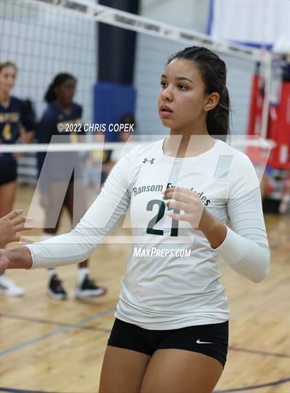 Thumbnail 3 in Ransom Everglades vs Trinity Prep (Nike Tournament of Champions) photogallery.