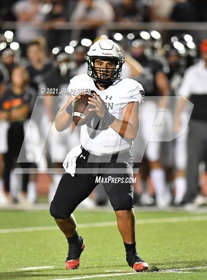 Thumbnail 3 in Ellison @ Vandegrift photogallery.
