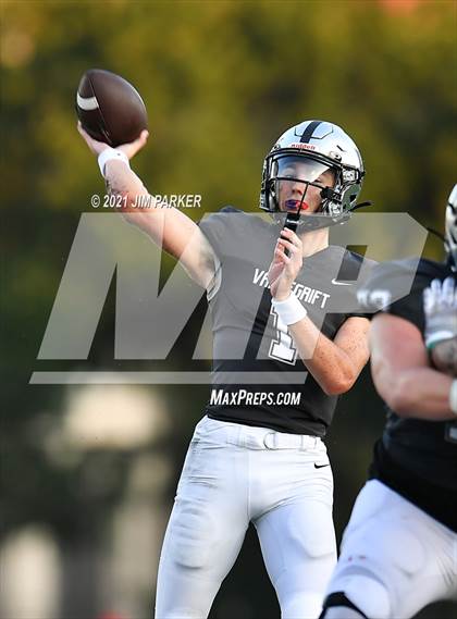 Thumbnail 2 in Ellison @ Vandegrift photogallery.