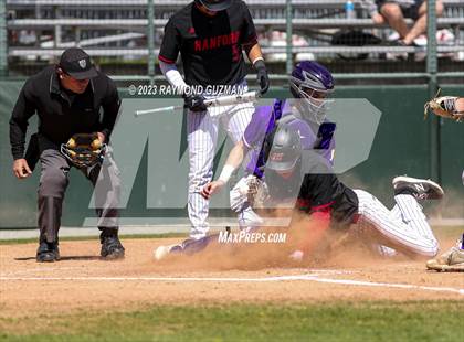 Thumbnail 3 in Hanford vs. Fresno photogallery.