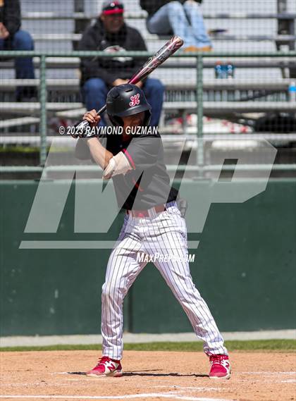 Thumbnail 2 in Hanford vs. Fresno photogallery.