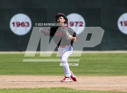 Thumbnail 3 in Hanford vs. Fresno photogallery.