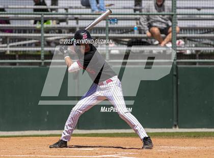 Thumbnail 3 in Hanford vs. Fresno photogallery.