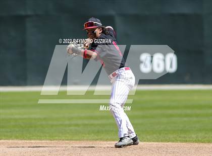 Thumbnail 3 in Hanford vs. Fresno photogallery.