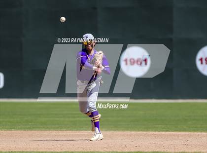 Thumbnail 3 in Hanford vs. Fresno photogallery.