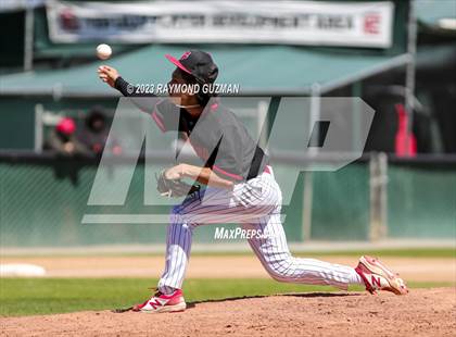 Thumbnail 3 in Hanford vs. Fresno photogallery.