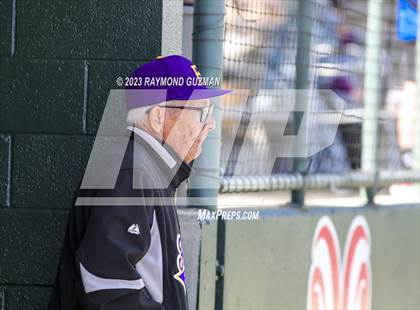 Thumbnail 2 in Hanford vs. Fresno photogallery.