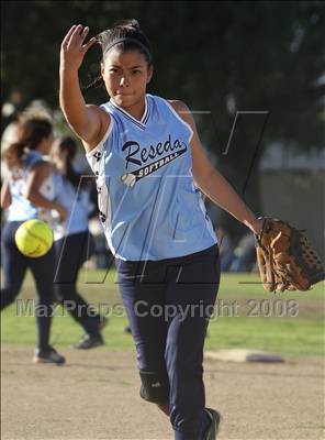 Thumbnail 1 in Reseda @ Canoga Park photogallery.