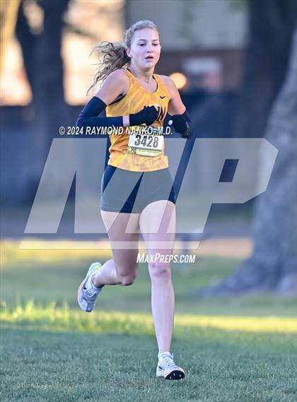 Thumbnail 2 in IHSAA Sectional 15 Ben Davis Meet photogallery.