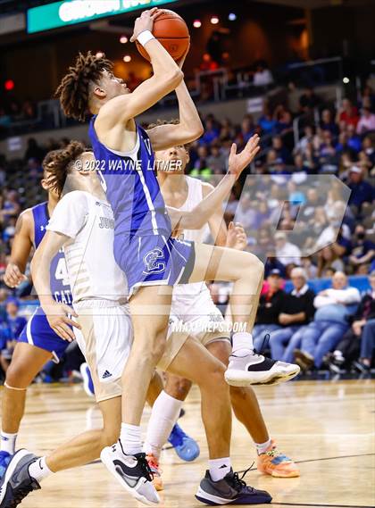Thumbnail 1 in Covington Catholic vs Lloyd (9th Region Semifinal) photogallery.