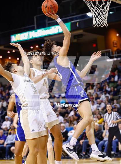 Thumbnail 3 in Covington Catholic vs Lloyd (9th Region Semifinal) photogallery.
