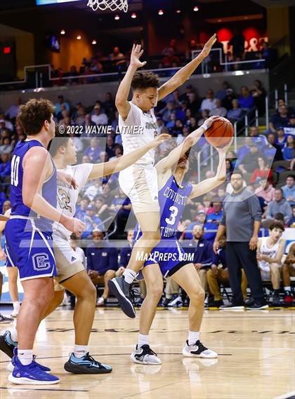 Thumbnail 1 in Covington Catholic vs Lloyd (9th Region Semifinal) photogallery.