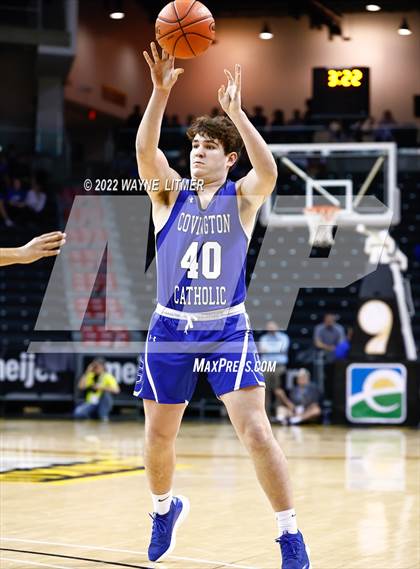 Thumbnail 3 in Covington Catholic vs Lloyd (9th Region Semifinal) photogallery.