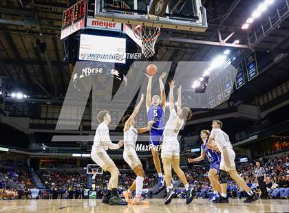 Thumbnail 3 in Covington Catholic vs Lloyd (9th Region Semifinal) photogallery.