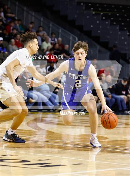 Thumbnail 2 in Covington Catholic vs Lloyd (9th Region Semifinal) photogallery.