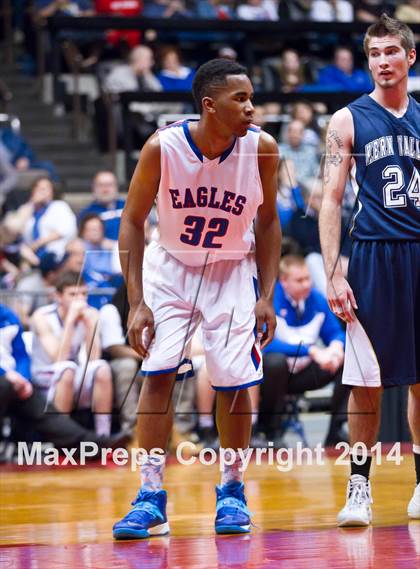 Thumbnail 3 in Immanuel vs Kern Valley (CIF CS D5 Final) photogallery.