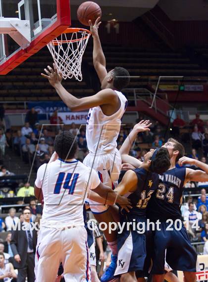 Thumbnail 2 in Immanuel vs Kern Valley (CIF CS D5 Final) photogallery.