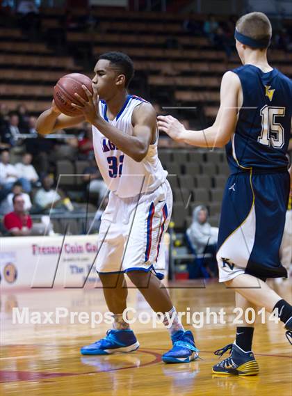 Thumbnail 3 in Immanuel vs Kern Valley (CIF CS D5 Final) photogallery.