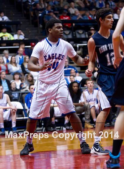 Thumbnail 2 in Immanuel vs Kern Valley (CIF CS D5 Final) photogallery.
