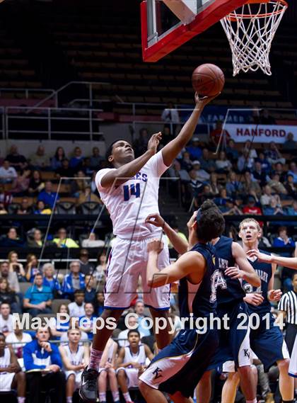 Thumbnail 3 in Immanuel vs Kern Valley (CIF CS D5 Final) photogallery.