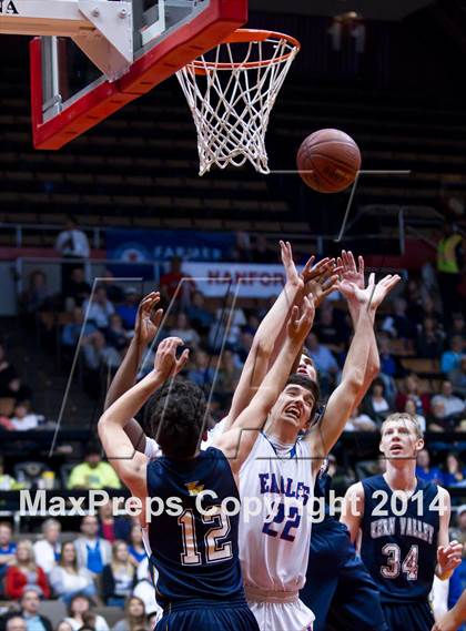 Thumbnail 2 in Immanuel vs Kern Valley (CIF CS D5 Final) photogallery.