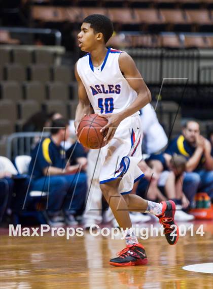 Thumbnail 3 in Immanuel vs Kern Valley (CIF CS D5 Final) photogallery.