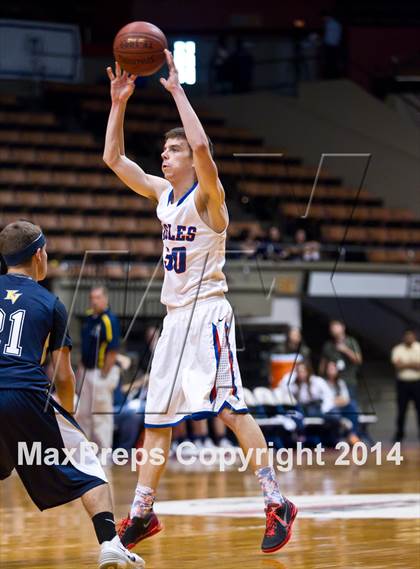 Thumbnail 2 in Immanuel vs Kern Valley (CIF CS D5 Final) photogallery.