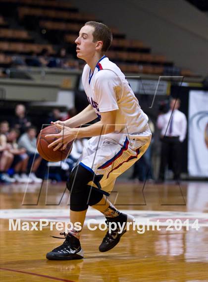 Thumbnail 3 in Immanuel vs Kern Valley (CIF CS D5 Final) photogallery.
