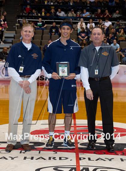 Thumbnail 2 in Immanuel vs Kern Valley (CIF CS D5 Final) photogallery.