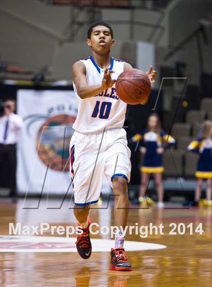 Thumbnail 2 in Immanuel vs Kern Valley (CIF CS D5 Final) photogallery.