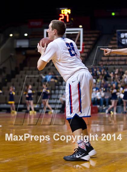 Thumbnail 2 in Immanuel vs Kern Valley (CIF CS D5 Final) photogallery.