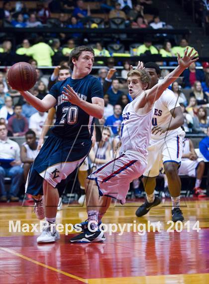 Thumbnail 1 in Immanuel vs Kern Valley (CIF CS D5 Final) photogallery.