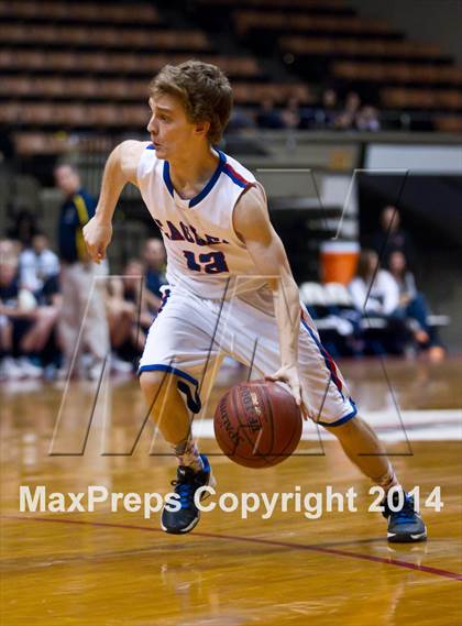 Thumbnail 2 in Immanuel vs Kern Valley (CIF CS D5 Final) photogallery.
