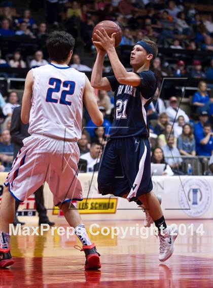 Thumbnail 2 in Immanuel vs Kern Valley (CIF CS D5 Final) photogallery.
