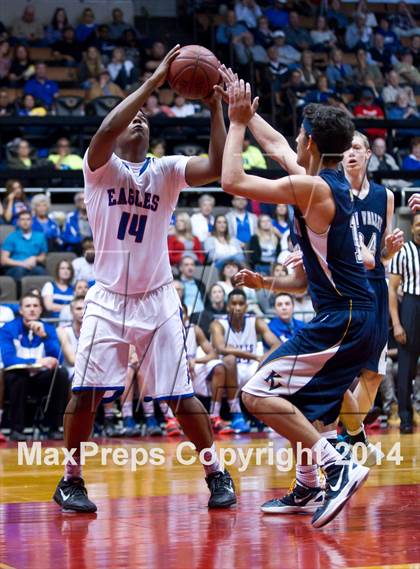 Thumbnail 3 in Immanuel vs Kern Valley (CIF CS D5 Final) photogallery.