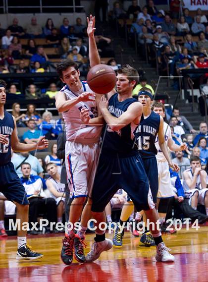 Thumbnail 1 in Immanuel vs Kern Valley (CIF CS D5 Final) photogallery.