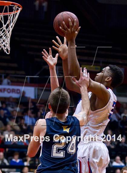 Thumbnail 2 in Immanuel vs Kern Valley (CIF CS D5 Final) photogallery.