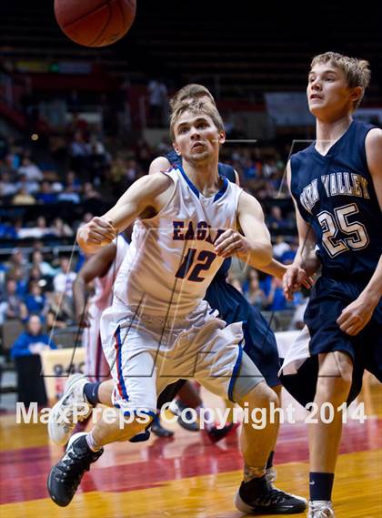 Thumbnail 3 in Immanuel vs Kern Valley (CIF CS D5 Final) photogallery.