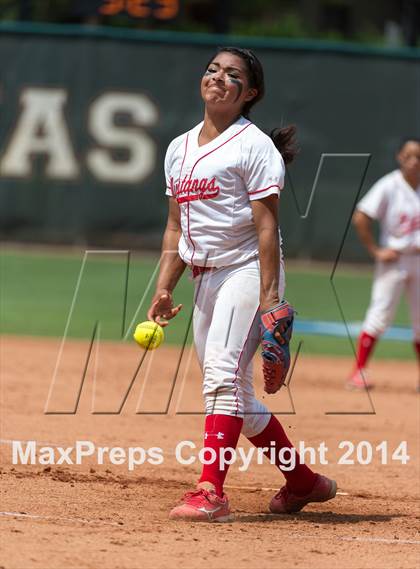 Thumbnail 1 in Coronado vs. Deer Park (UIL 5A Semifinal Playoff) photogallery.