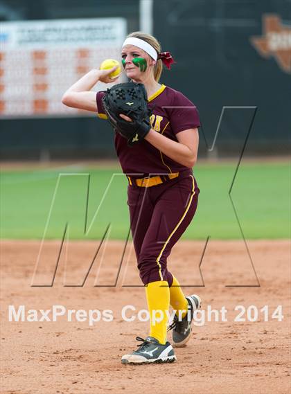 Thumbnail 1 in Coronado vs. Deer Park (UIL 5A Semifinal Playoff) photogallery.