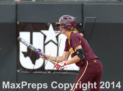 Thumbnail 3 in Coronado vs. Deer Park (UIL 5A Semifinal Playoff) photogallery.