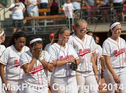 Thumbnail 2 in Coronado vs. Deer Park (UIL 5A Semifinal Playoff) photogallery.