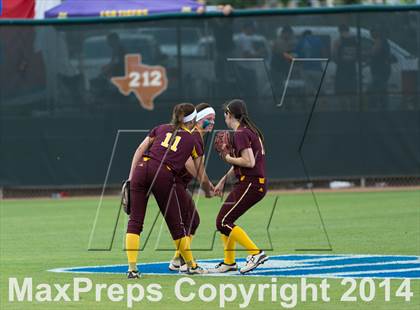 Thumbnail 3 in Coronado vs. Deer Park (UIL 5A Semifinal Playoff) photogallery.