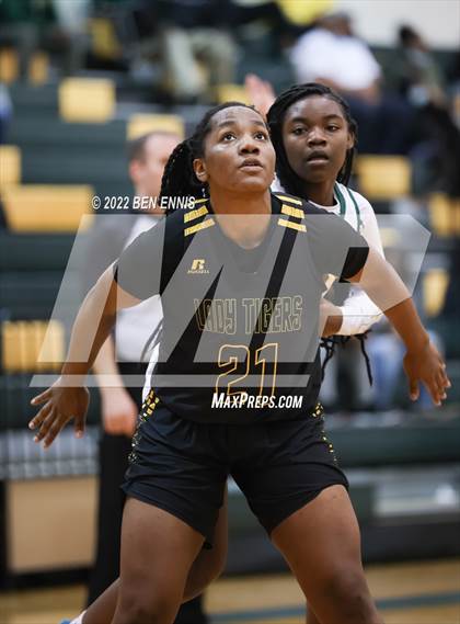 Thumbnail 1 in Griffin vs Harris County (Region 2AAAAA Girls Semi-Final) photogallery.
