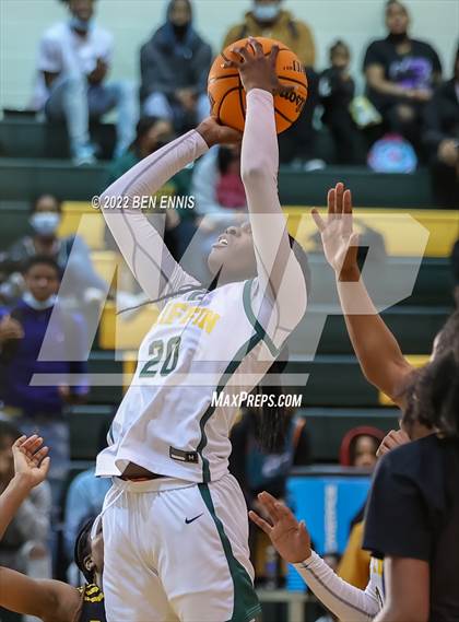 Thumbnail 3 in Griffin vs Harris County (Region 2AAAAA Girls Semi-Final) photogallery.