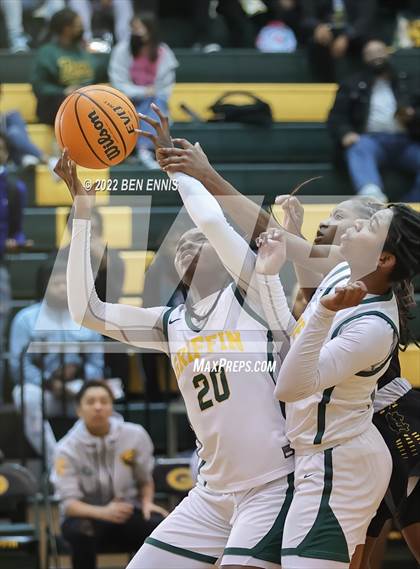 Thumbnail 3 in Griffin vs Harris County (Region 2AAAAA Girls Semi-Final) photogallery.